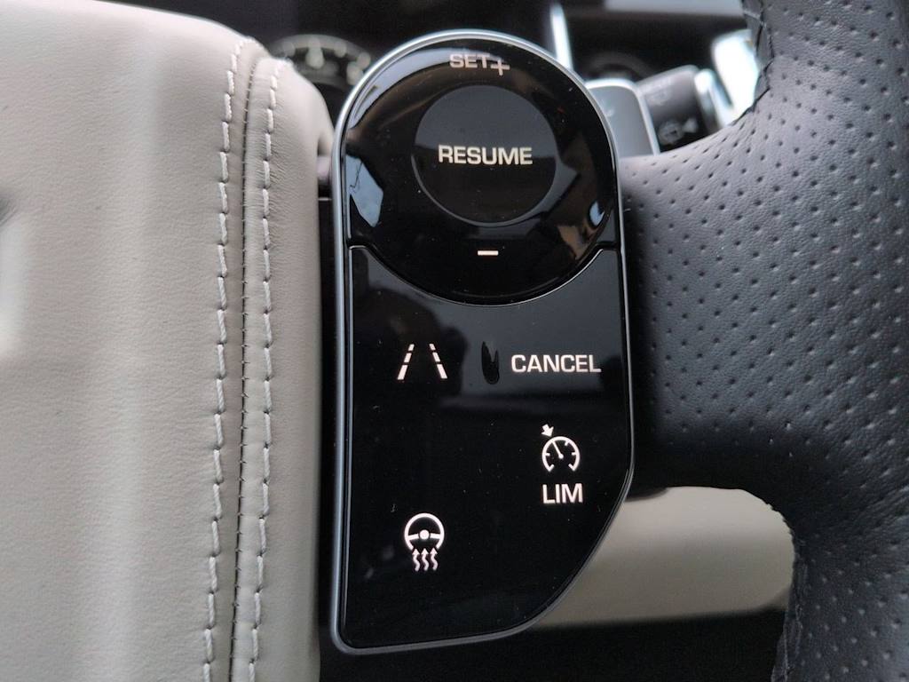 Thumbnail: 2022 Land Rover Range Rover Sport - 33