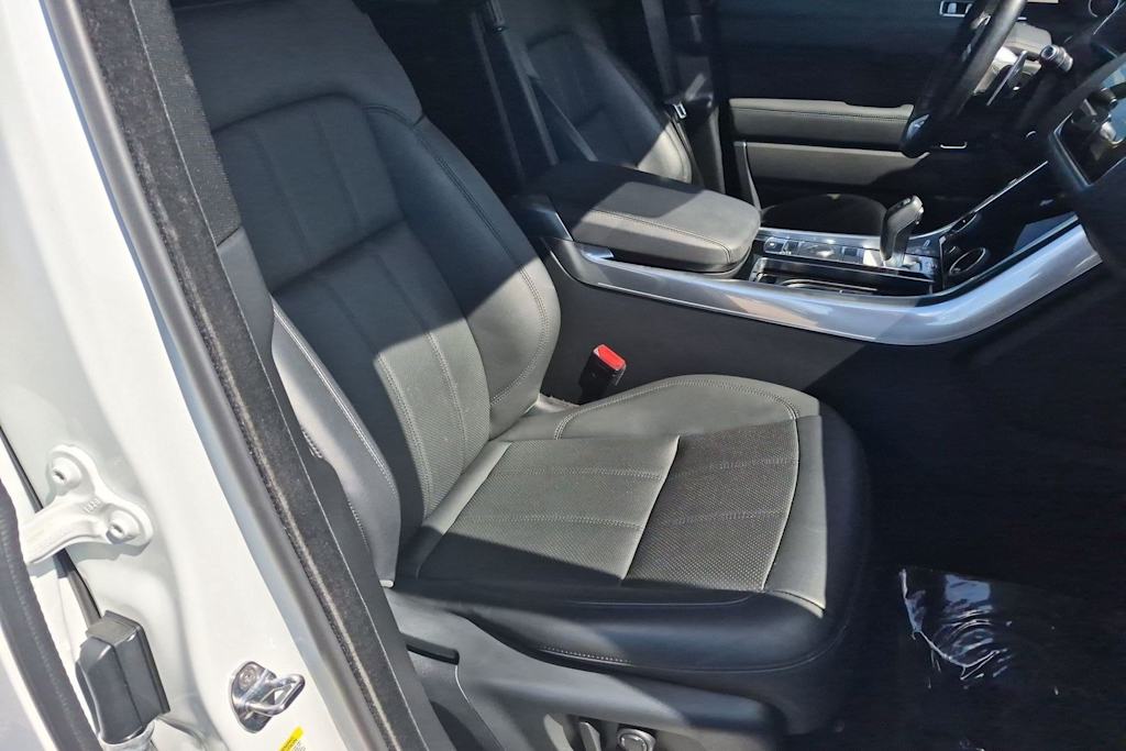 Thumbnail: 2021 Land Rover Range Rover Sport - 12