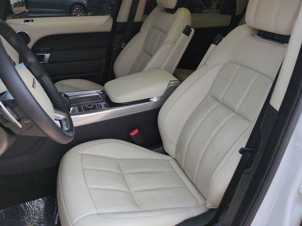 Thumbnail: 2022 Land Rover Range Rover Sport - 10
