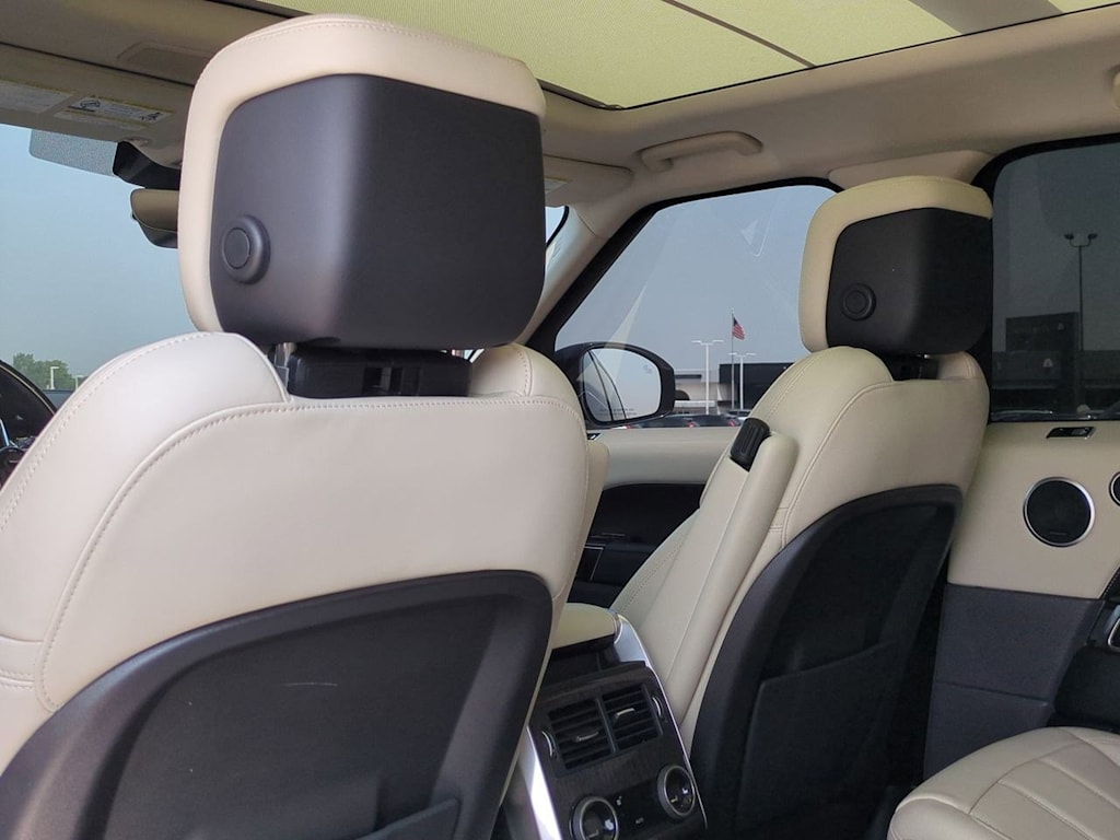Thumbnail: 2022 Land Rover Range Rover Sport - 26