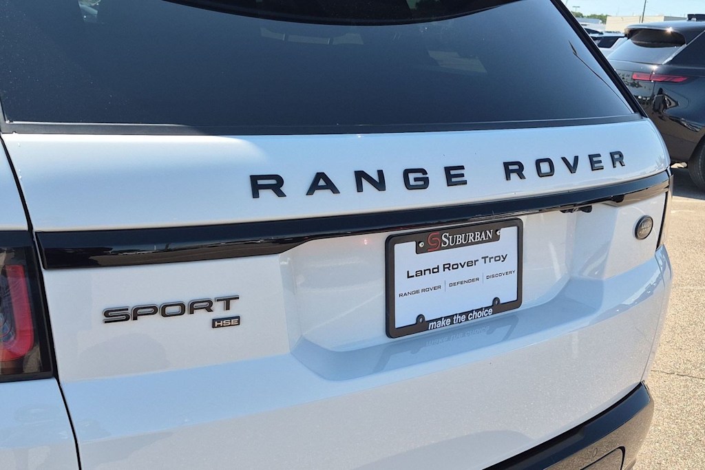 Thumbnail: 2020 Land Rover Range Rover Sport - 25