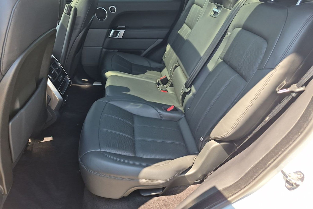 Thumbnail: 2020 Land Rover Range Rover Sport - 28