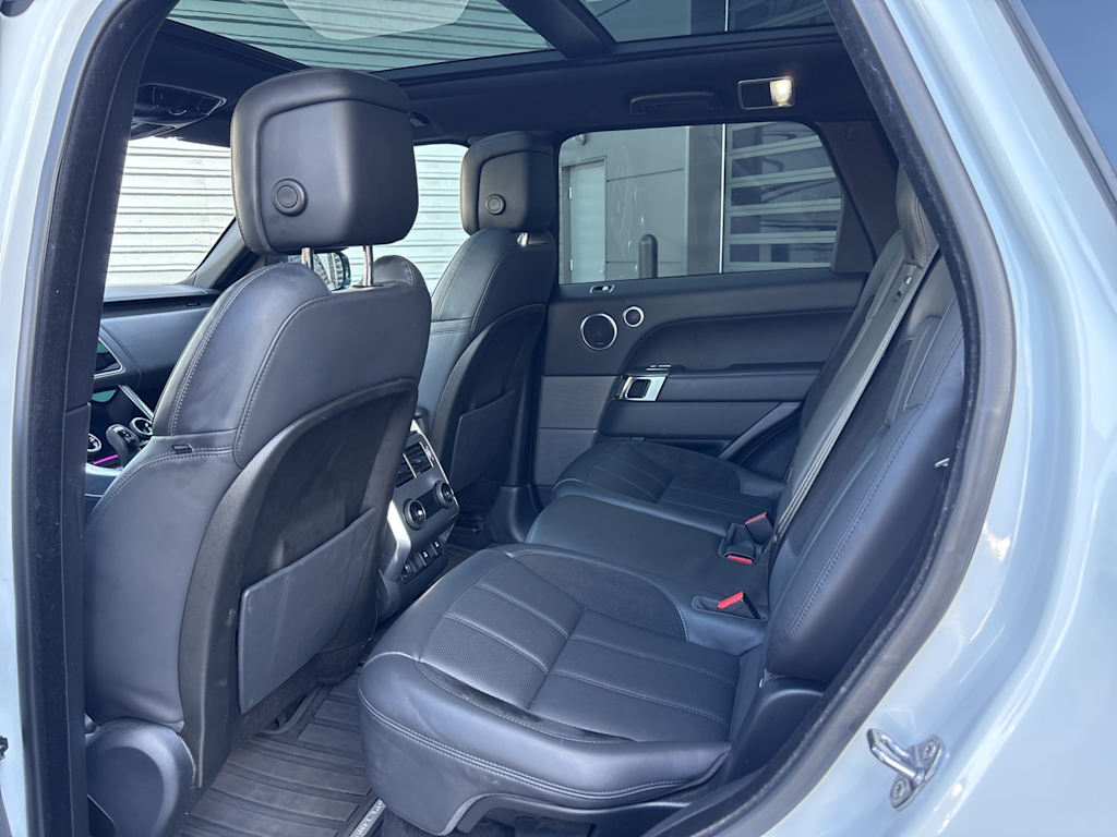 Thumbnail: 2021 Land Rover Range Rover Sport - 23