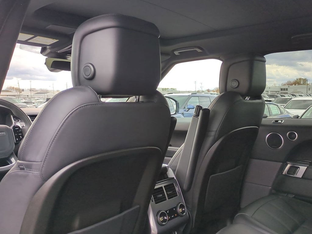 Thumbnail: 2021 Land Rover Range Rover Sport - 12