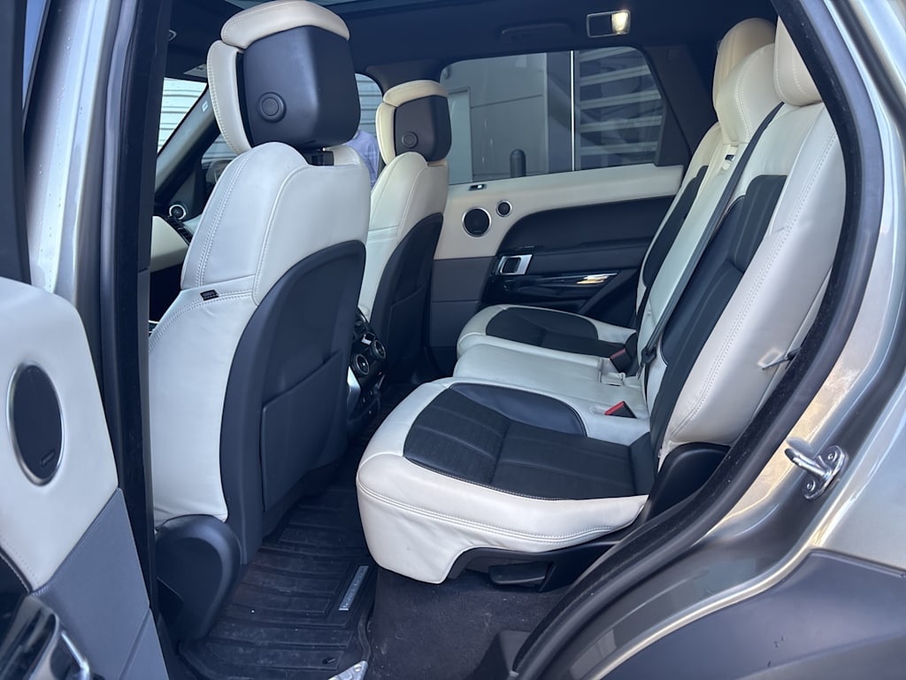 Thumbnail: 2021 Land Rover Range Rover Sport - 25