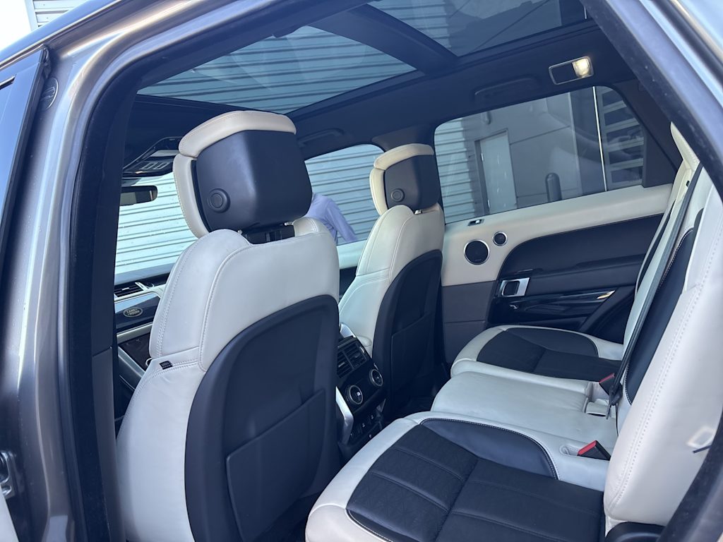 Thumbnail: 2021 Land Rover Range Rover Sport - 26