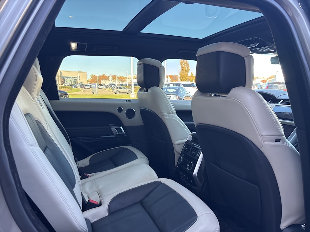 Thumbnail: 2021 Land Rover Range Rover Sport - 23