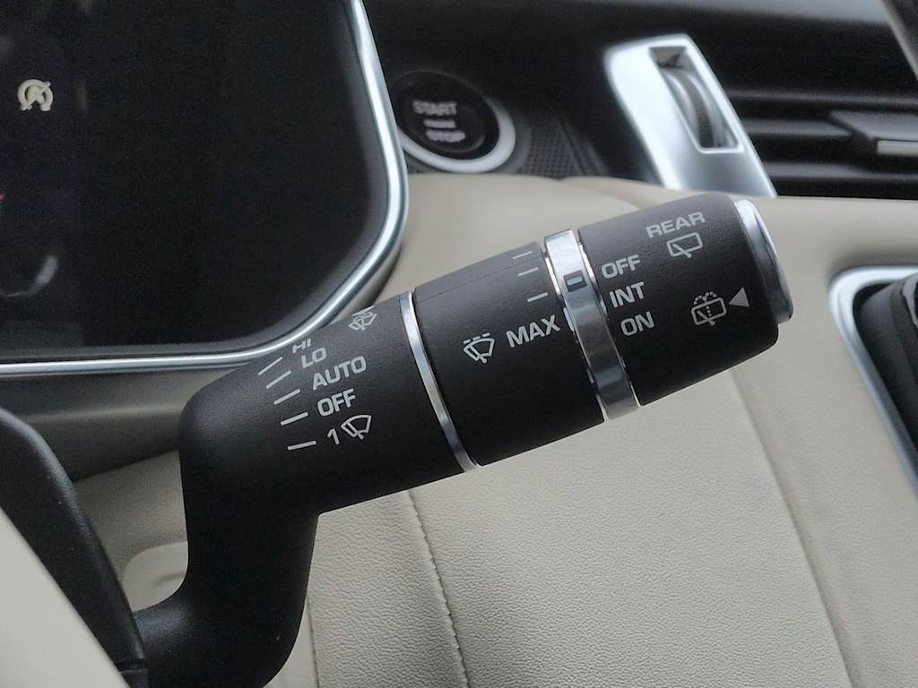 Thumbnail: 2021 Land Rover Range Rover Sport - 17