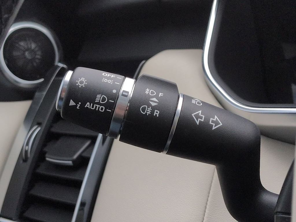 Thumbnail: 2021 Land Rover Range Rover Sport - 15