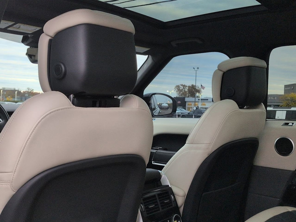 Thumbnail: 2021 Land Rover Range Rover Sport - 12