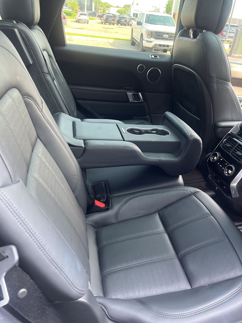 Thumbnail: 2019 Land Rover Range Rover Sport - 6