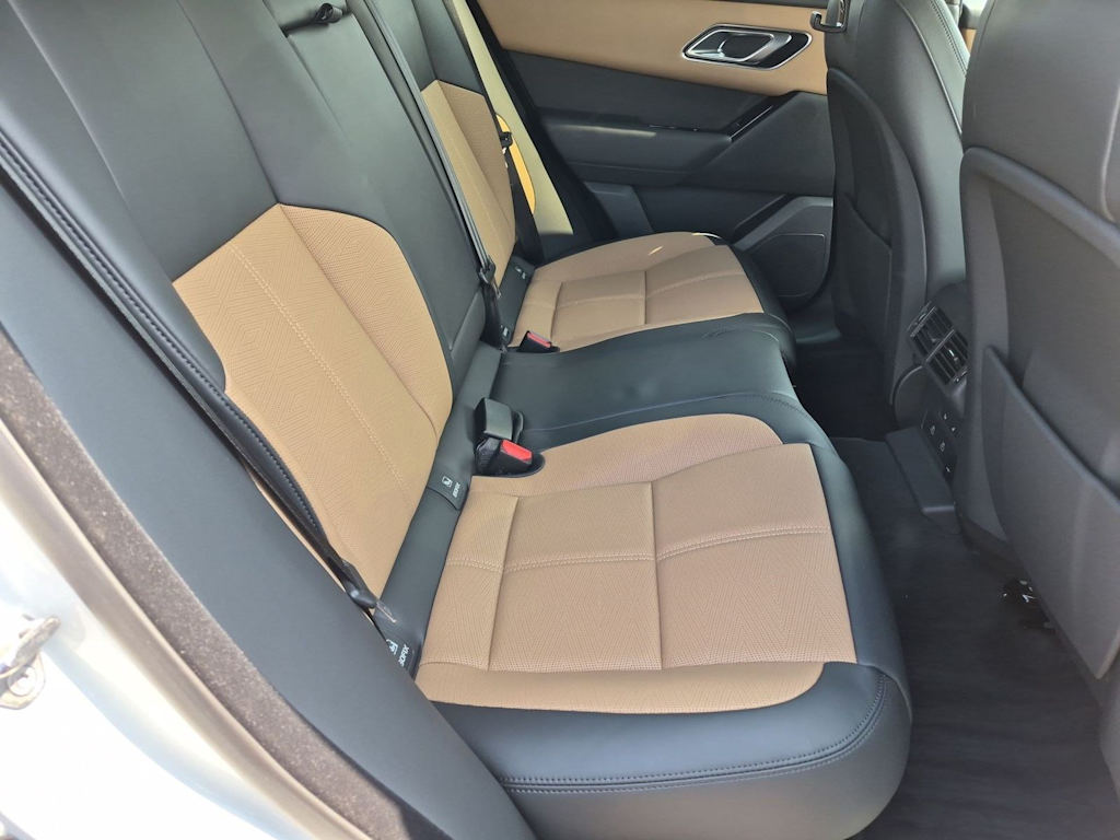 Thumbnail: 2026 Land Rover Range Rover Velar - 27