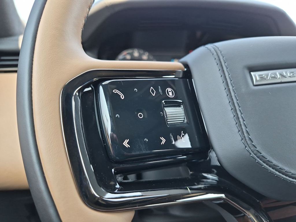 Thumbnail: 2026 Land Rover Range Rover Velar - 15