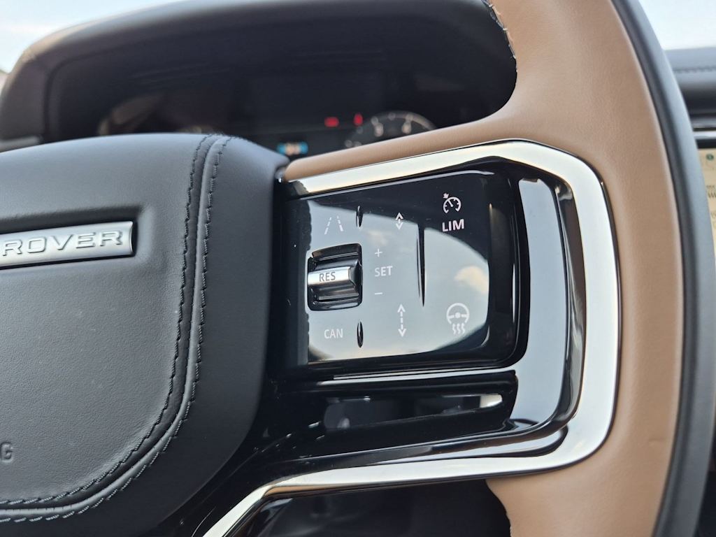 Thumbnail: 2026 Land Rover Range Rover Velar - 28