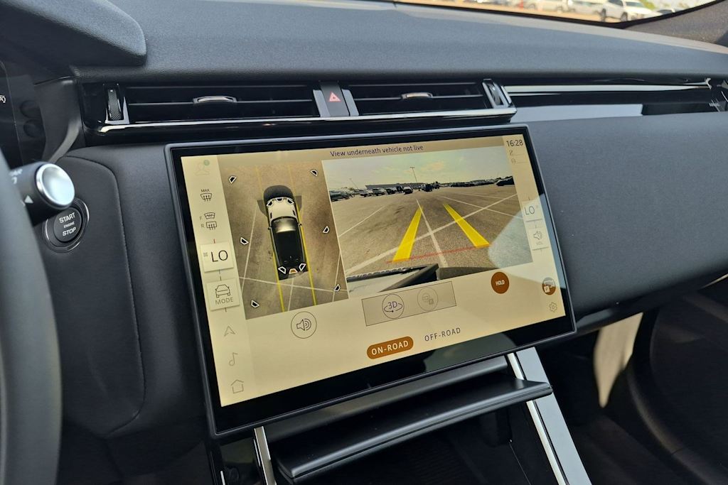 Thumbnail: 2026 Land Rover Range Rover Velar - 32