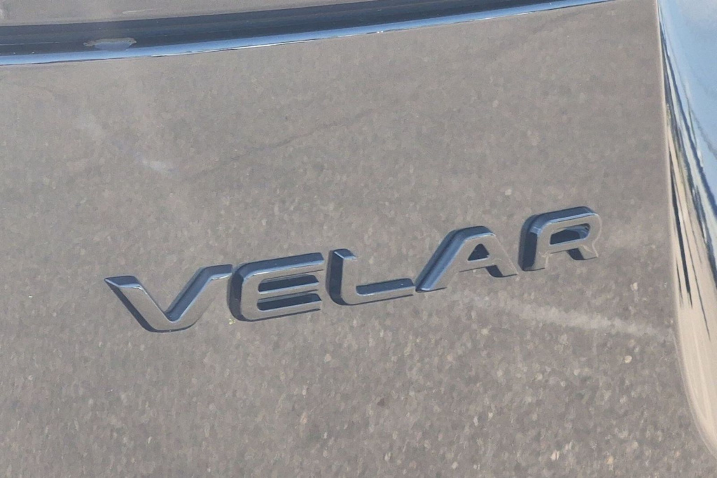 Thumbnail: 2026 Land Rover Range Rover Velar - 6