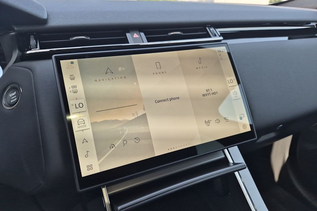 Thumbnail: 2026 Land Rover Range Rover Velar - 14