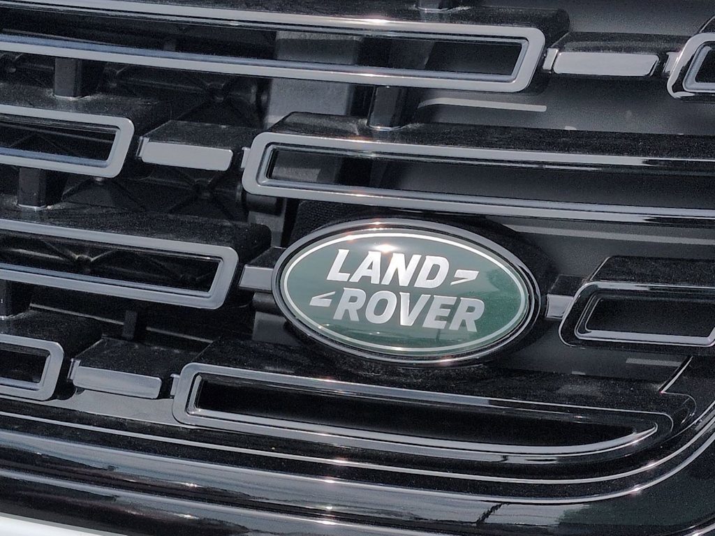 Thumbnail: 2026 Land Rover Range Rover Velar - 6