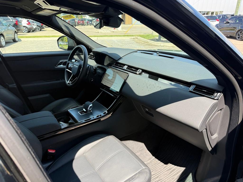 Thumbnail: 2026 Land Rover Range Rover Velar - 8