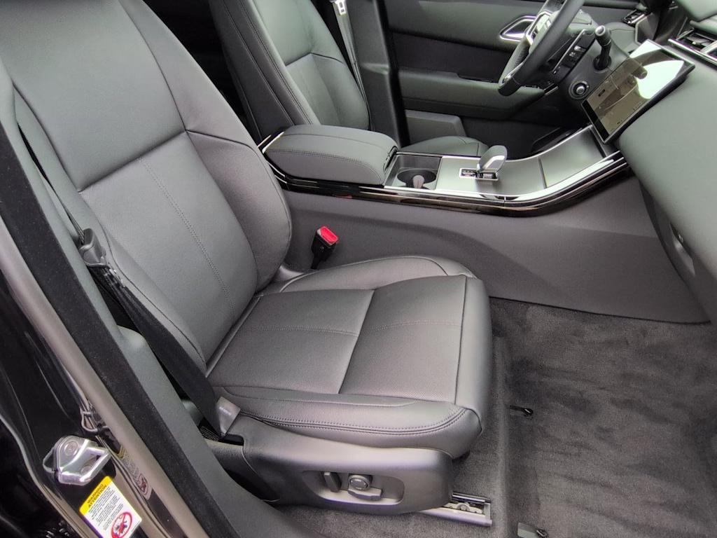 Thumbnail: 2026 Land Rover Range Rover Velar - 11