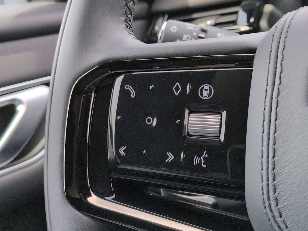 Thumbnail: 2026 Land Rover Range Rover Velar - 30