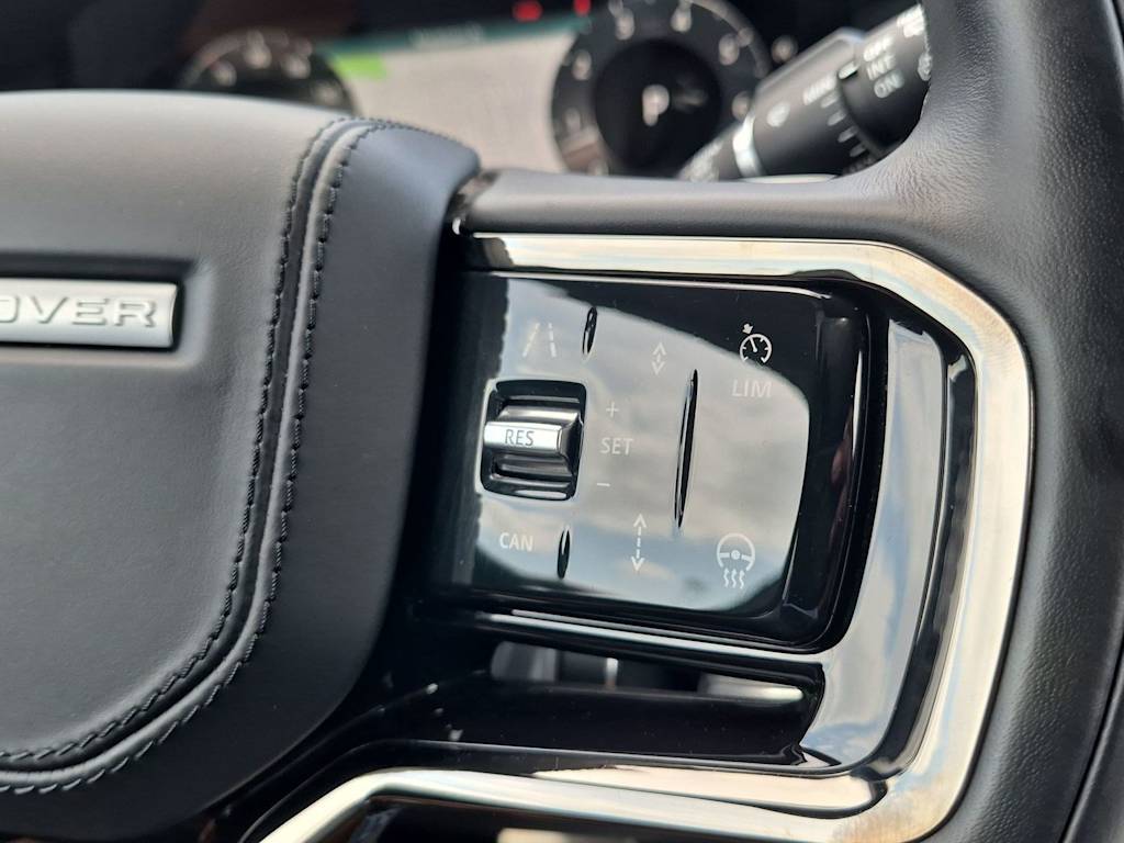 Thumbnail: 2026 Land Rover Range Rover Velar - 30