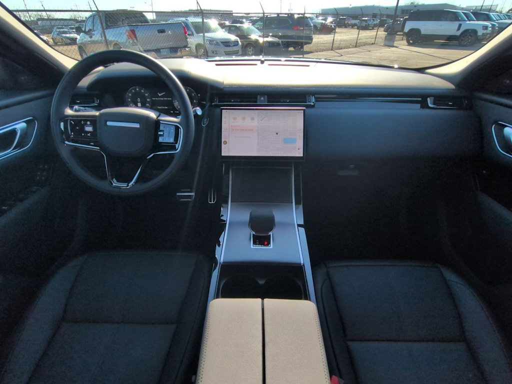 Thumbnail: 2026 Land Rover Range Rover Velar - 10