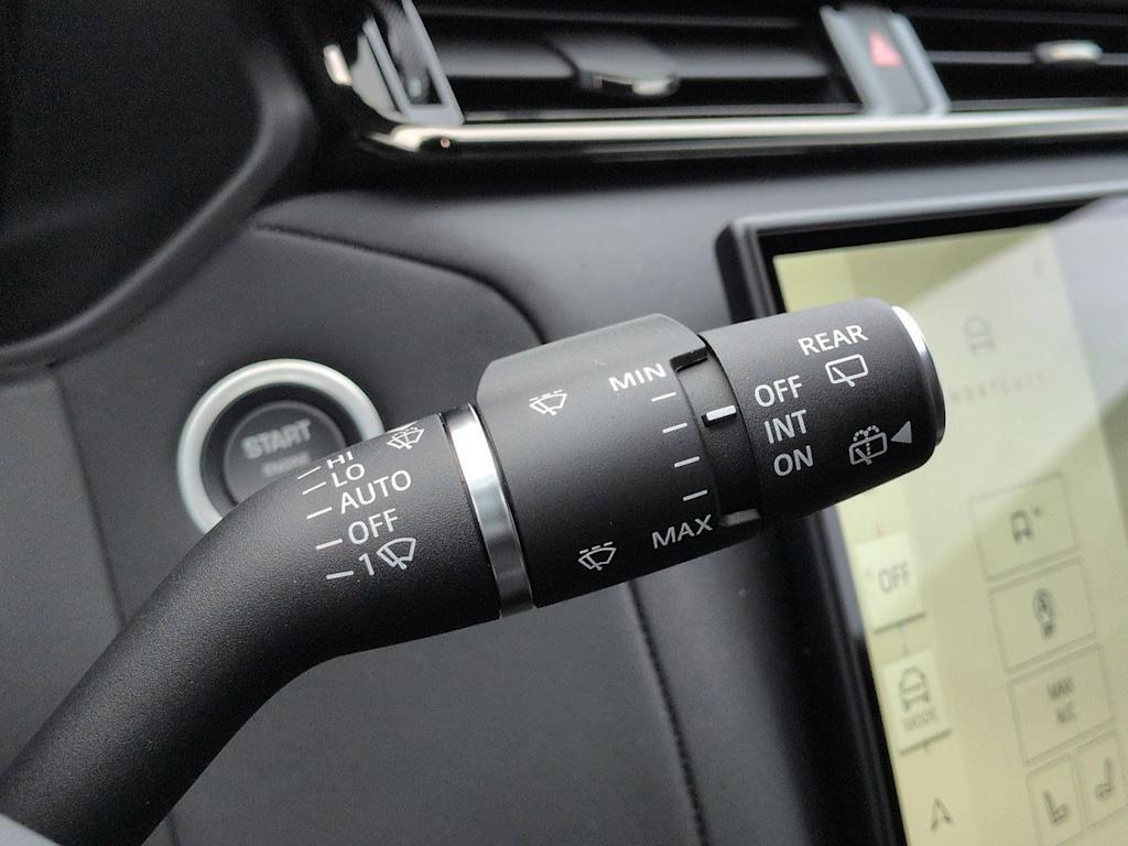 Thumbnail: 2026 Land Rover Range Rover Velar - 30