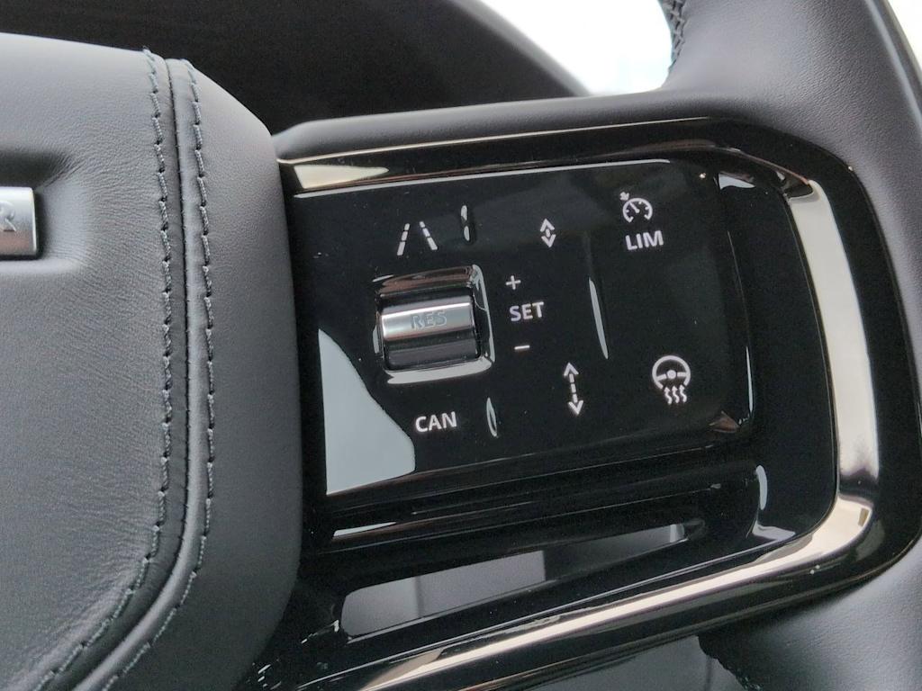 Thumbnail: 2026 Land Rover Range Rover Velar - 15