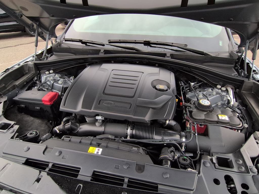 Thumbnail: 2026 Land Rover Range Rover Velar - 9