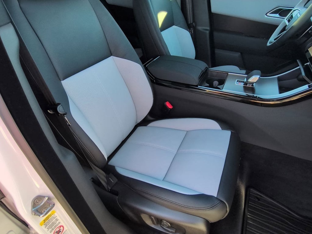 Thumbnail: 2026 Land Rover Range Rover Velar - 12