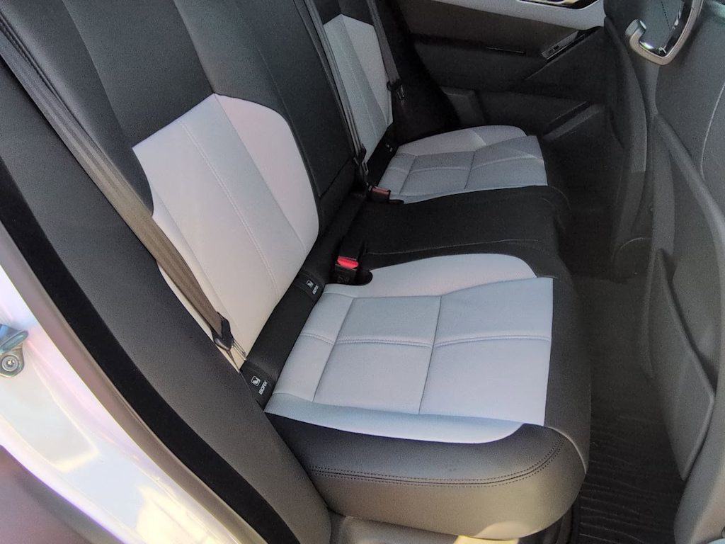 Thumbnail: 2026 Land Rover Range Rover Velar - 27