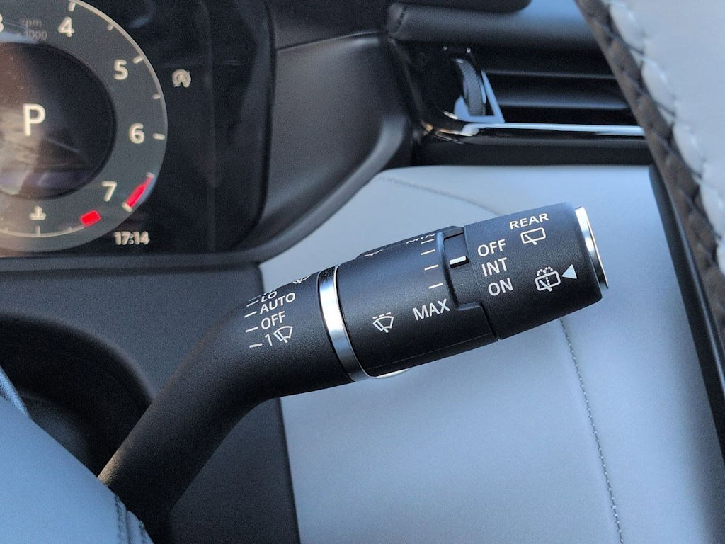 Thumbnail: 2026 Land Rover Range Rover Velar - 31