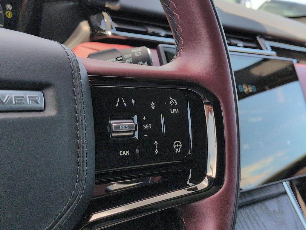 Thumbnail: 2025 Land Rover Range Rover Velar - 30