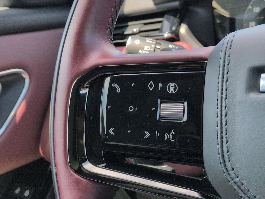 Thumbnail: 2025 Land Rover Range Rover Velar - 29