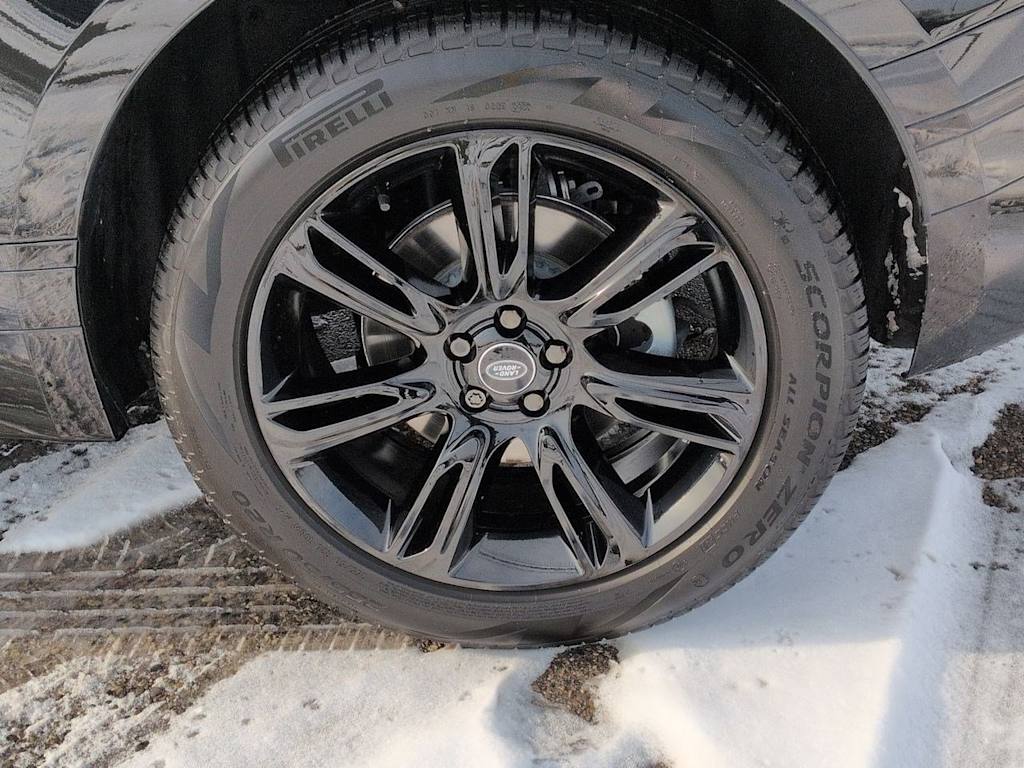 Thumbnail: 2023 Land Rover Range Rover Velar - 8