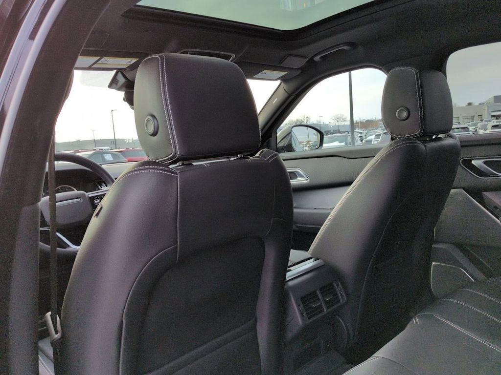 Thumbnail: 2023 Land Rover Range Rover Velar - 13