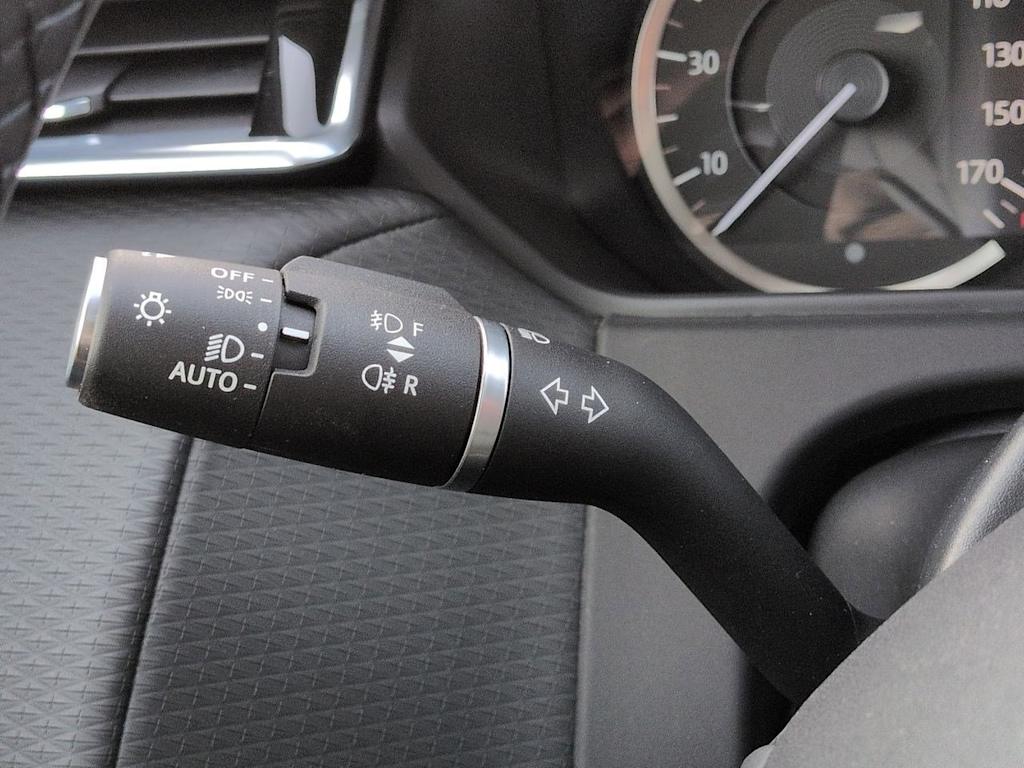 Thumbnail: 2023 Land Rover Range Rover Velar - 33