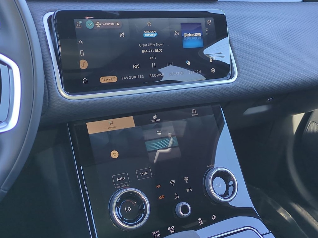 Thumbnail: 2022 Land Rover Range Rover Velar - 14