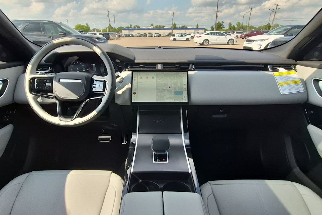 Thumbnail: 2026 Land Rover Range Rover Velar - 9