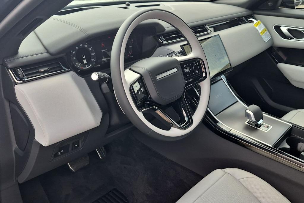 Thumbnail: 2026 Land Rover Range Rover Velar - 2