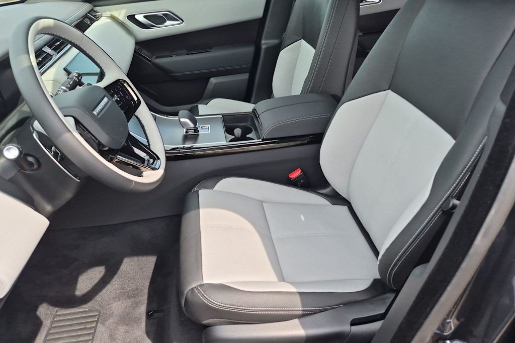Thumbnail: 2026 Land Rover Range Rover Velar - 10