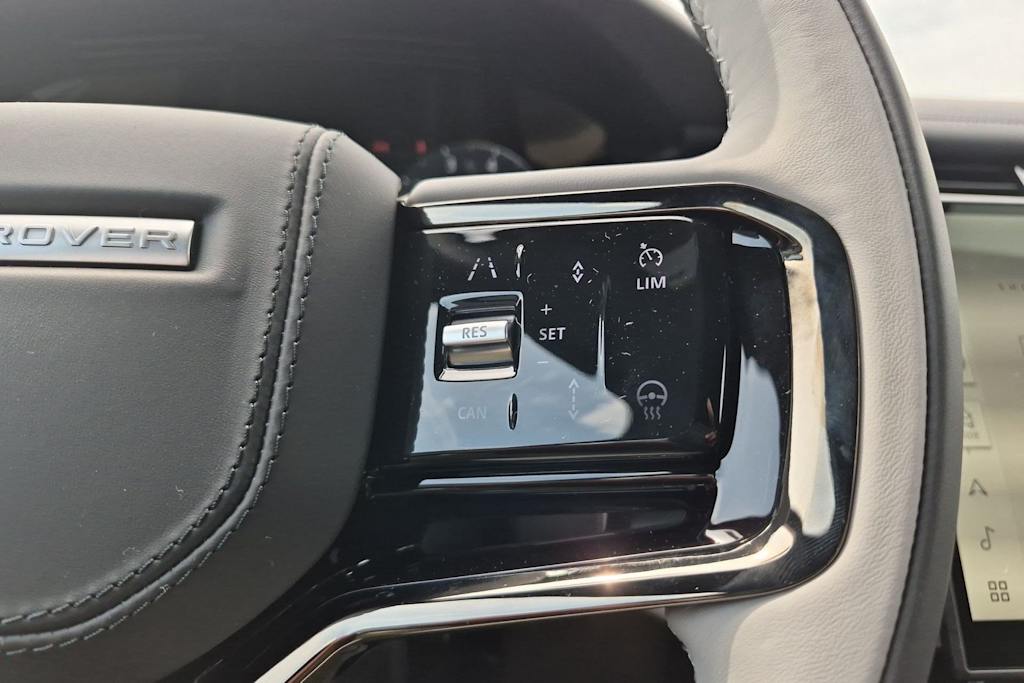 Thumbnail: 2026 Land Rover Range Rover Velar - 28