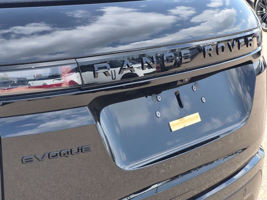 Thumbnail: 2026 Land Rover Range Rover Evoque - 23