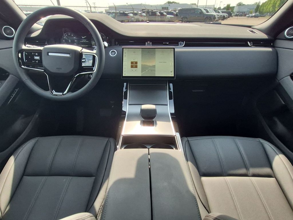 Thumbnail: 2026 Land Rover Range Rover Evoque - 9