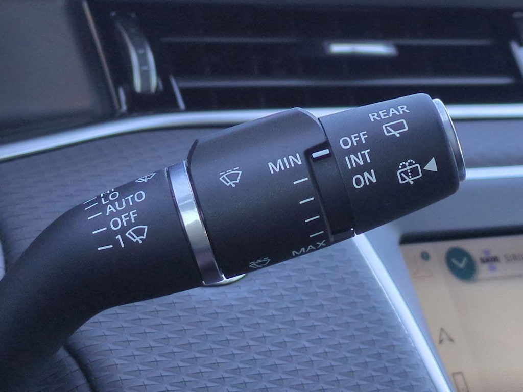 Thumbnail: 2023 Land Rover Range Rover Evoque - 30