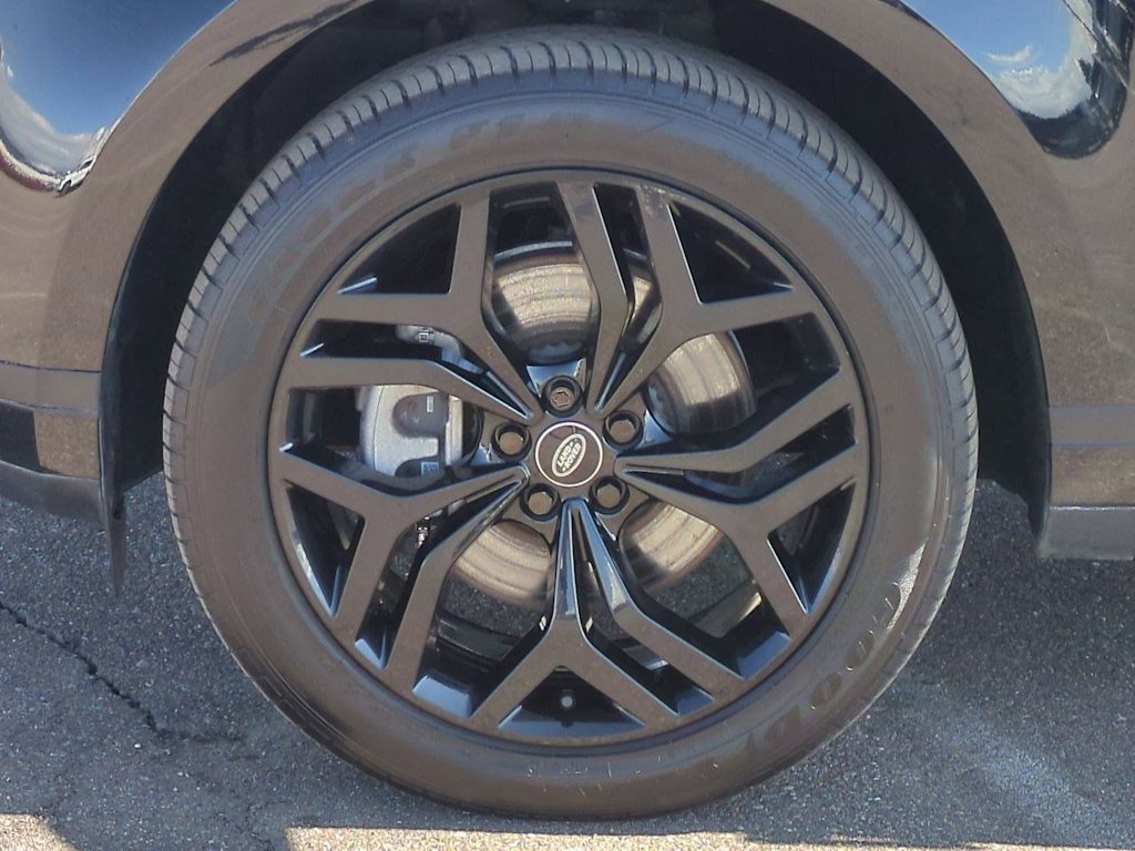 Thumbnail: 2023 Land Rover Range Rover Evoque - 7