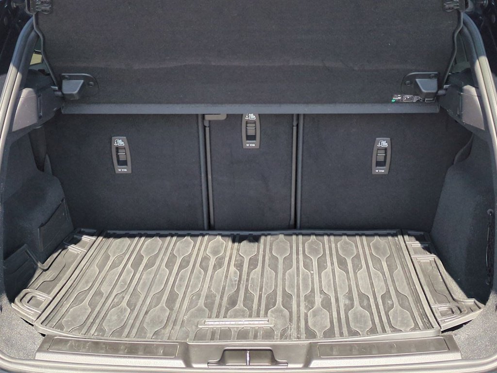 Thumbnail: 2023 Land Rover Range Rover Evoque - 16