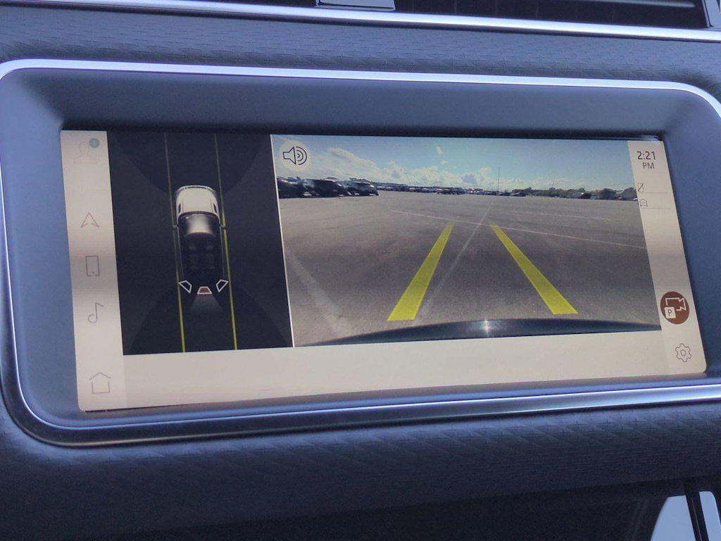 Thumbnail: 2023 Land Rover Range Rover Evoque - 34