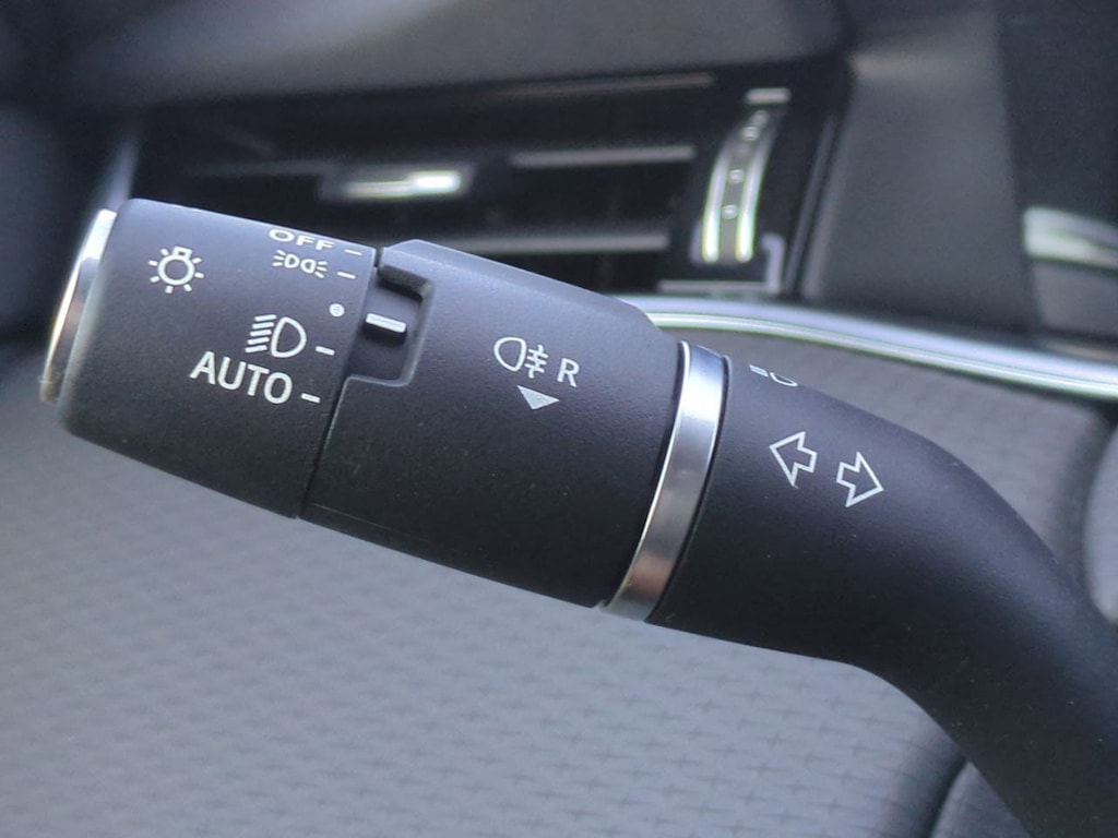 Thumbnail: 2023 Land Rover Range Rover Evoque - 31